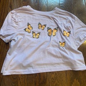 💓 2 for $15💓 Lilac butterfly shirt